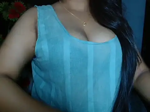 Snapshot of Unlucky-flowers chatting on May 26, 6:17 pm Unlucky-flowers online show from May 26, 6:17 pm