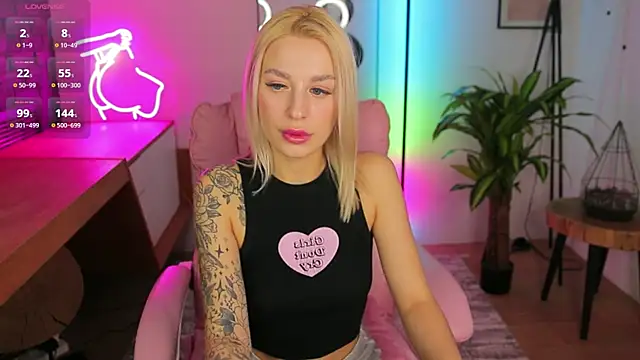 Crystal Barbie online show from March 4, 10:49 pm