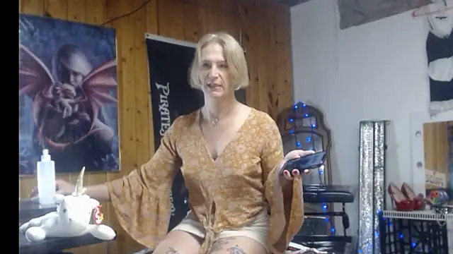 JamieBottoms online show from March 13, 12:43 pm