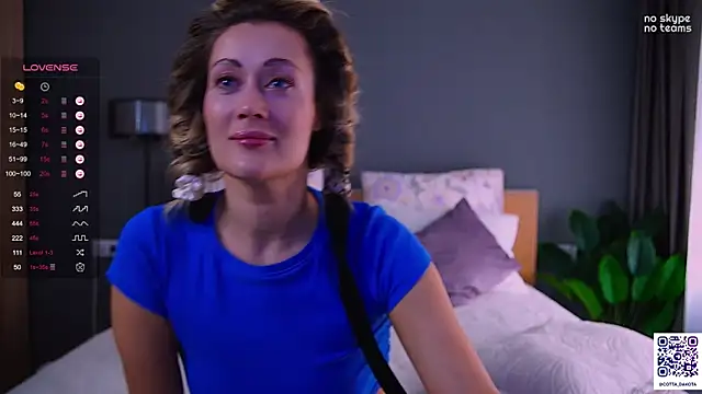 PannaDakota online show from September 18, 6:27 am