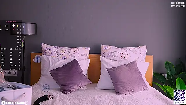 PannaDakota online show from October 7, 8:37 am