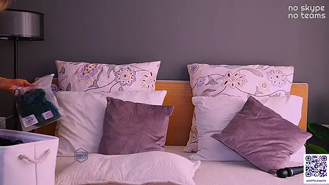 PannaDakota online show from September 30, 6:19 am