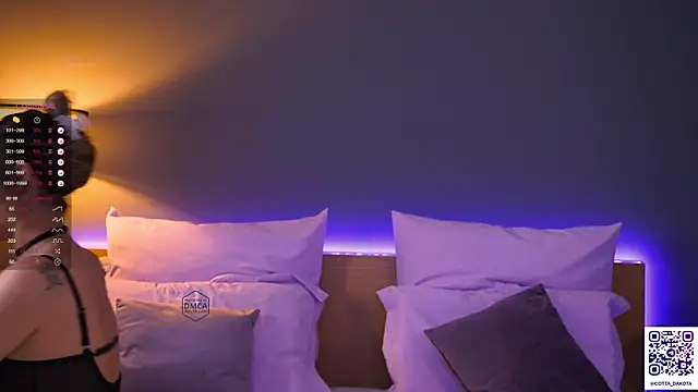 Snapshot of PannaDakota chatting on December 16, 7:12 am PannaDakota online show from December 16, 7:12 am