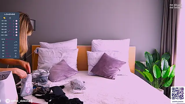 PannaDakota online show from September 25, 7:36 am