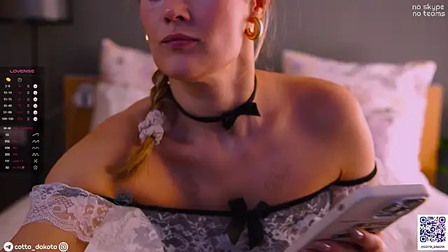 PannaDakota online show from October 18, 7:10 am