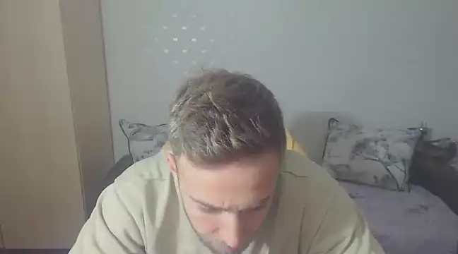 PrinceEagle online show from December 18, 7:41 pm