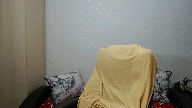 PrinceEagle online show from October 24, 7:57 pm