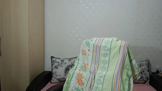 PrinceEagle online show from December 3, 8:19 pm