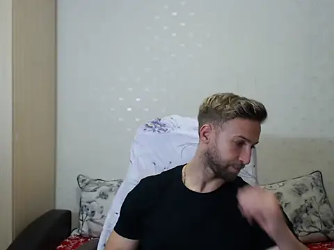 PrinceEagle online show from November 6, 9:08 pm