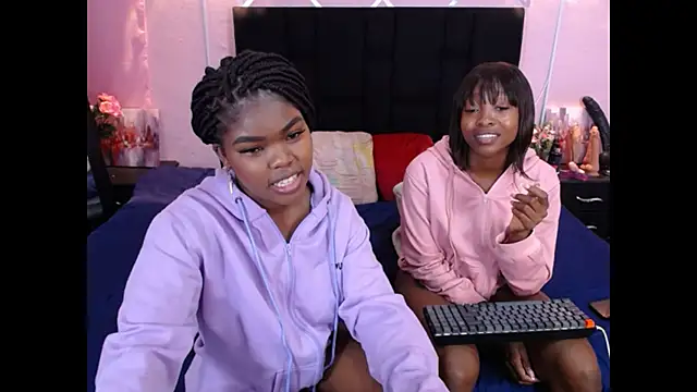AdelynYasmin online show from September 30, 3:29 pm