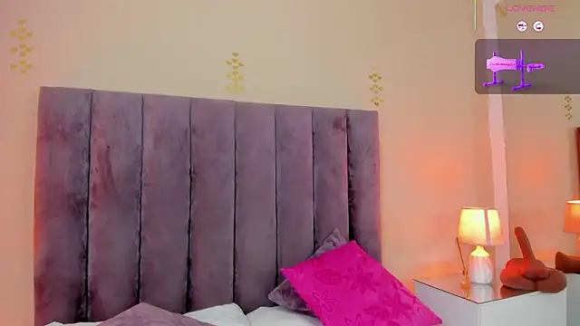 Megan Thompsonn online show from March 13, 1:05 pm