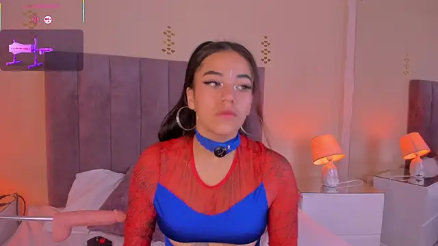 Megan Thompsonn online show from July 8, 1:12 pm