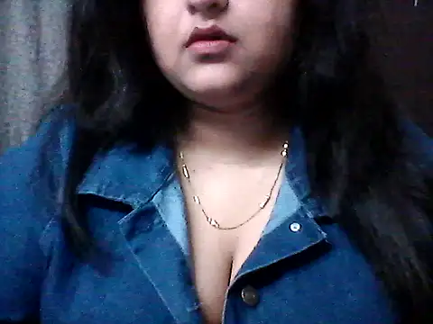 smile pretty online show from April 9, 6:14 pm