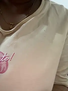 smile pretty online show from March 13, 9:36 am