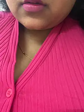 smile pretty online show from April 1, 4:37 pm