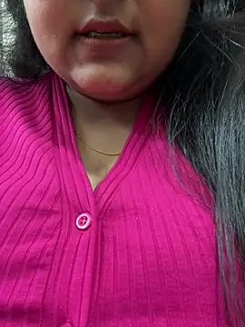 smile pretty online show from February 19, 6:05 pm