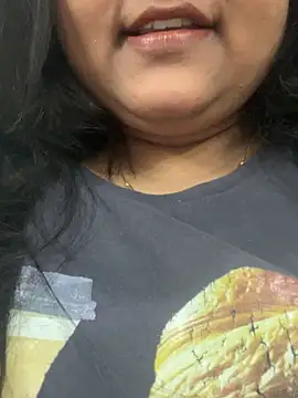 smile pretty online show from March 16, 4:32 pm