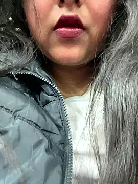 smile pretty online show from January 14, 11:47 am