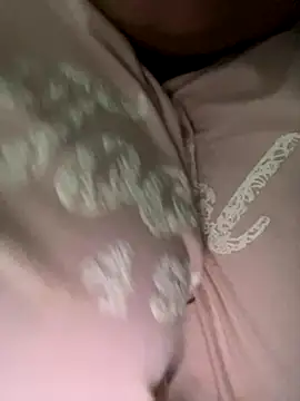 smile pretty online show from September 17, 3:30 am