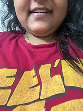 smile pretty online show from March 1, 7:36 pm