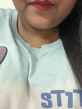 smile pretty online show from October 3, 3:02 pm