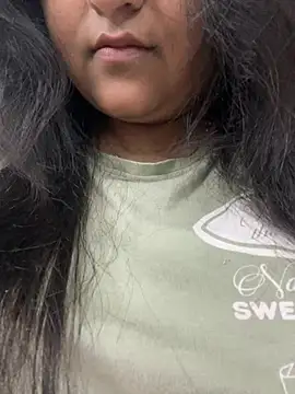 smile pretty online show from March 19, 5:13 pm