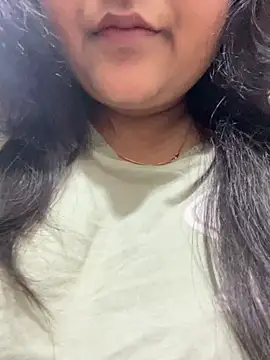 smile pretty online show from March 23, 5:35 pm