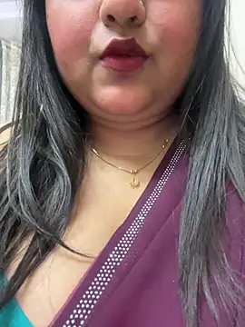 smile pretty online show from March 19, 7:17 pm