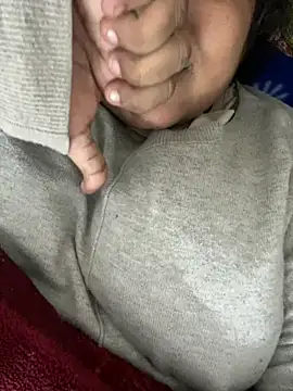 smile pretty online show from January 1, 12:21 am