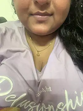 smile pretty online show from January 16, 2:09 am