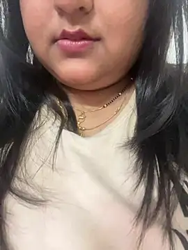 smile pretty online show from March 9, 5:06 pm