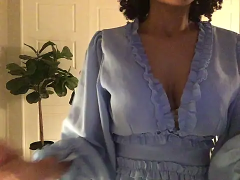 Snapshot of loveofbea chatting on January 29, 9:23 am loveofbea online show from January 29, 9:23 am