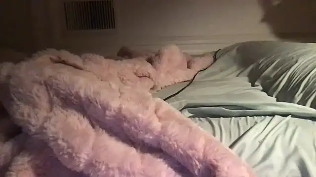 loveofbea online show from February 5, 8:21 am