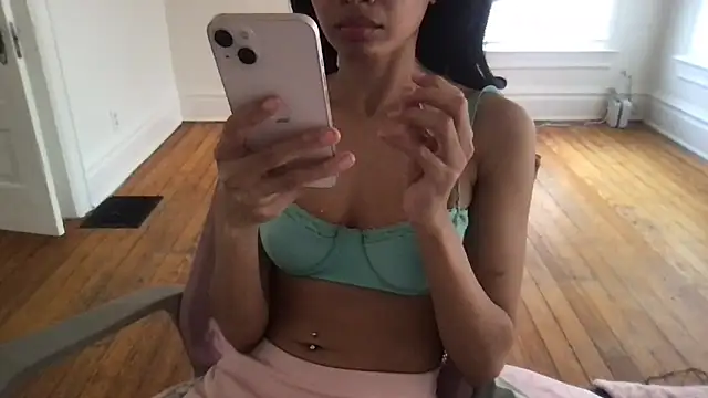 loveofbea online show from February 24, 11:16 pm