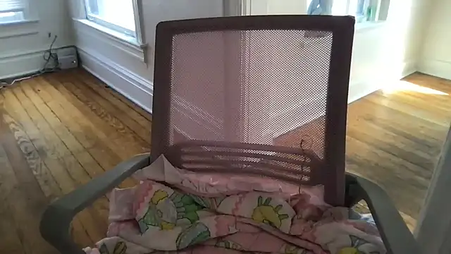 loveofbea online show from March 29, 10:11 pm