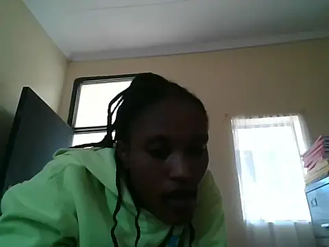 Snapshot of cutenipples chatting on February 6, 1:40 pm cutenipples online show from February 6, 1:40 pm