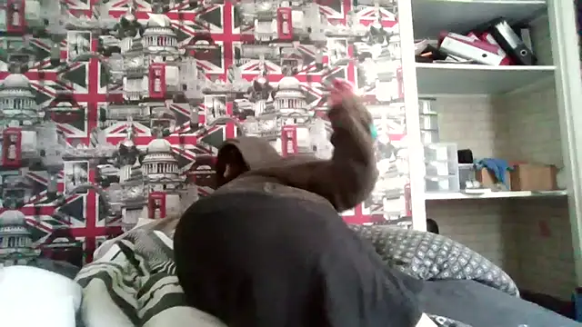 Snapshot of Lynylou chatting on September 30, 8:31 am Lynylou online show from September 30, 8:31 am