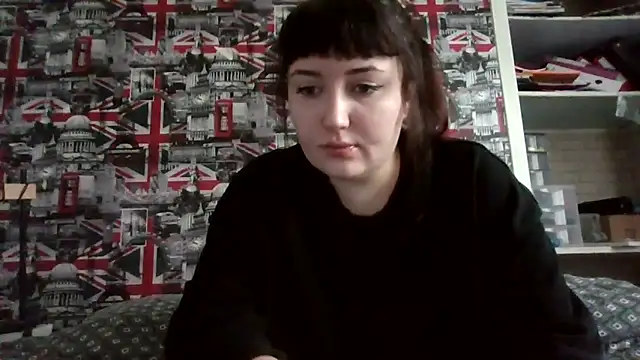 Snapshot of Lynylou chatting on October 9, 7:42 am Lynylou online show from October 9, 7:42 am