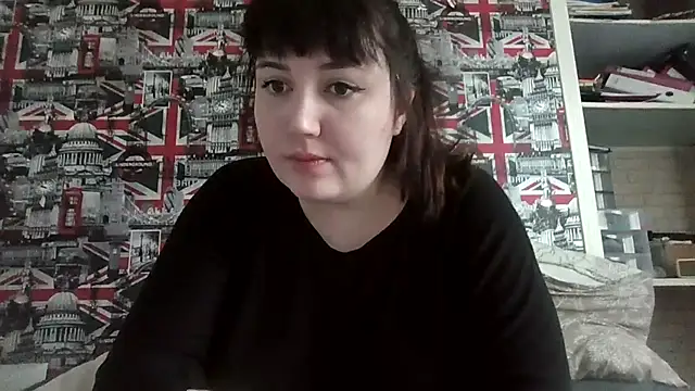 Lynylou online show from October 24, 11:09 am