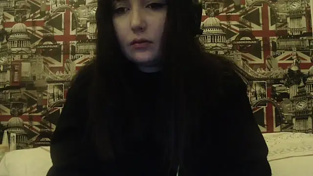 Lynylou online show from February 12, 9:47 pm