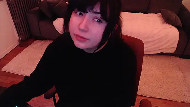 Snapshot of Lynylou chatting on January 27, 2:20 am Lynylou online show from January 27, 2:20 am