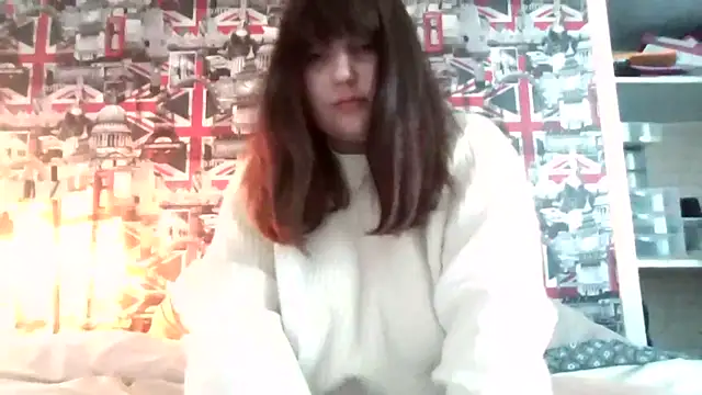Snapshot of Lynylou chatting on October 1, 8:41 am Lynylou online show from October 1, 8:41 am