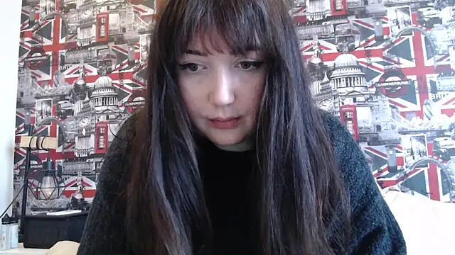 Lynylou online show from February 25, 4:51 pm