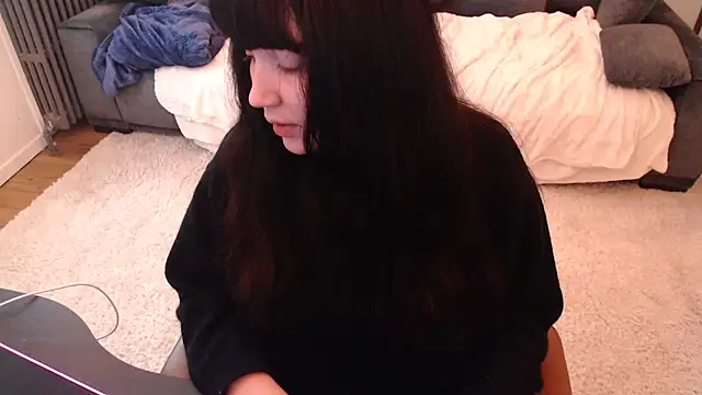Snapshot of Lynylou chatting on March 20, 4:09 pm Lynylou online show from March 20, 4:09 pm