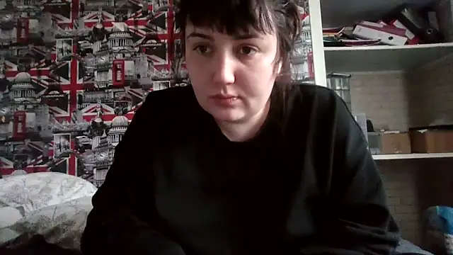 Snapshot of Lynylou chatting on October 19, 1:47 pm Lynylou online show from October 19, 1:47 pm