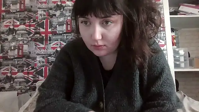 Lynylou online show from November 4, 12:09 pm