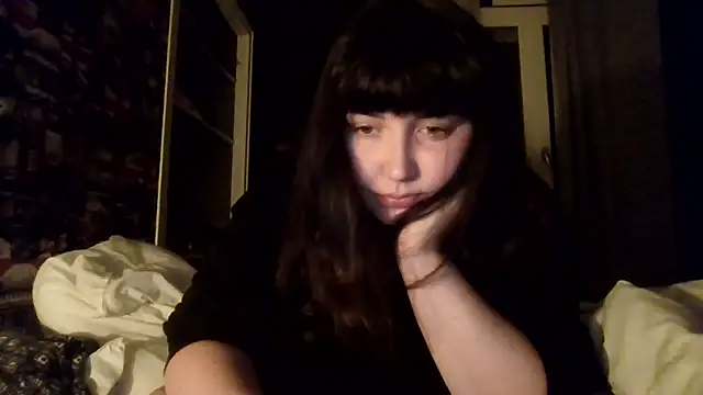 Snapshot of Lynylou chatting on September 14, 7:36 pm Lynylou online show from September 14, 7:36 pm