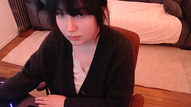 Snapshot of Lynylou chatting on January 26, 1:36 pm Lynylou online show from January 26, 1:36 pm