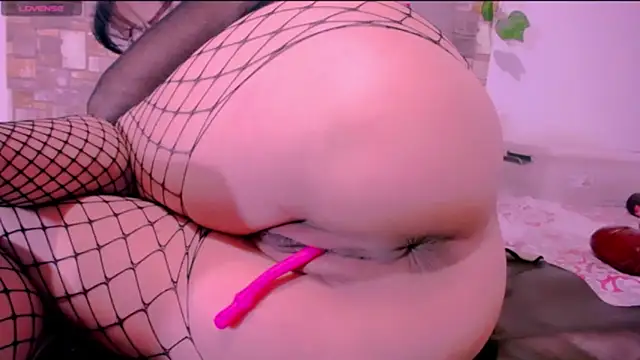 CrazyRousex online show from April 13, 3:49 pm