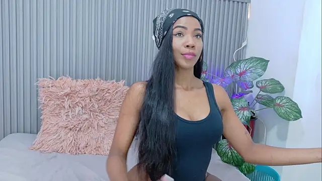 paula  cruzz online show from April 23, 8:43 pm